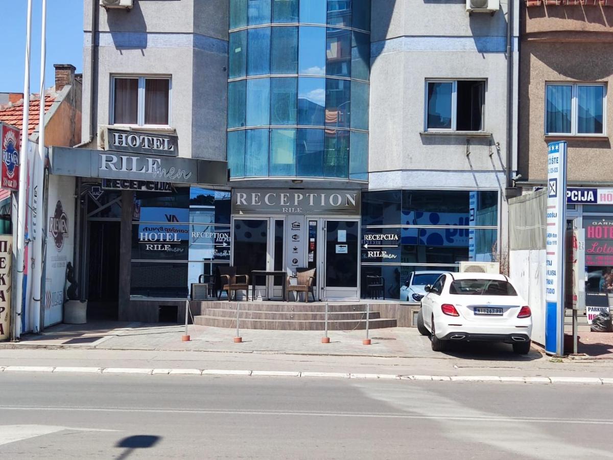 Hotel Rile Men Blue Ni Exterior foto